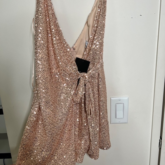 FASHIONNOVA SEQUIN ROMPER - ROSE GOLD - Picture 2 of 2